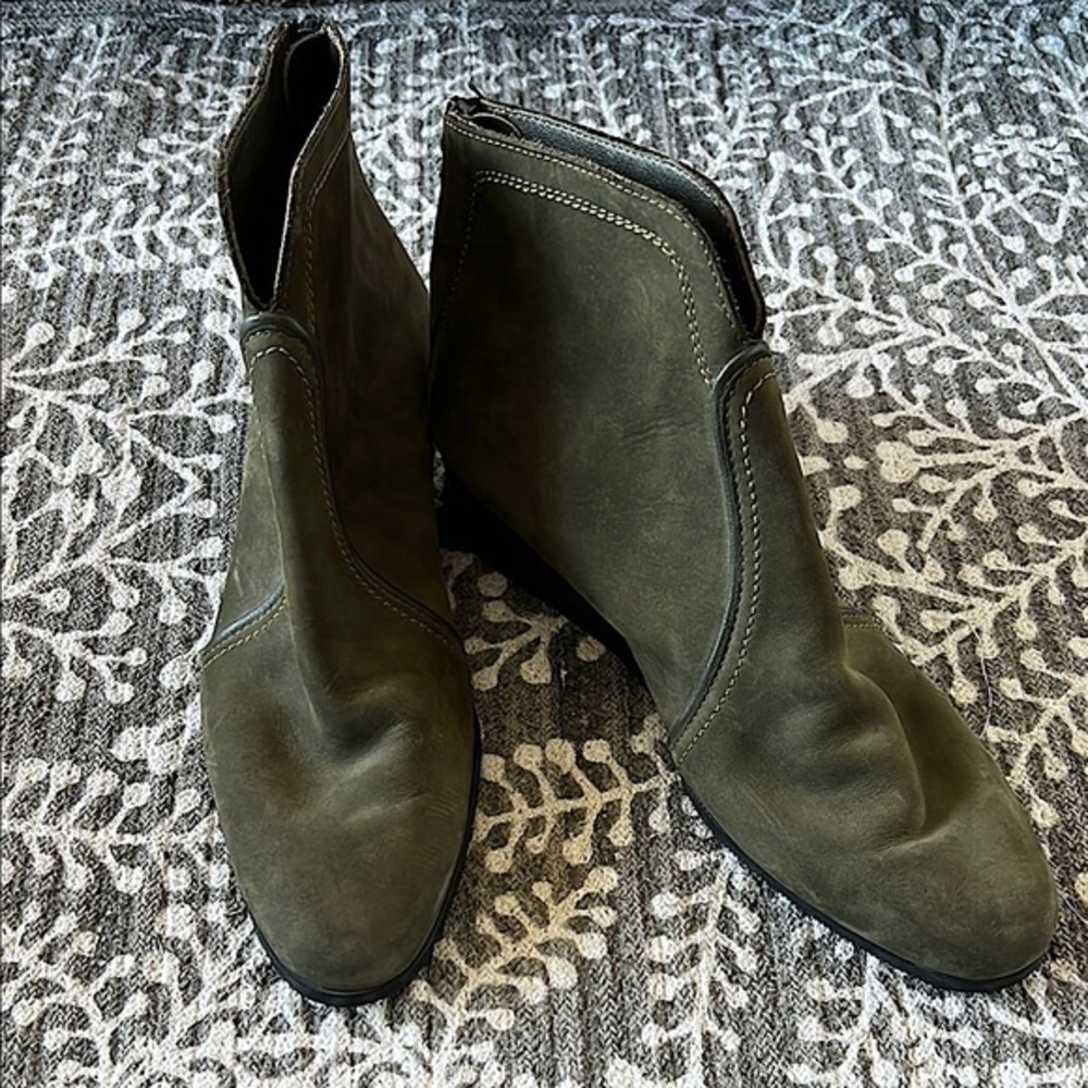 Arche Olive Ankle Boots